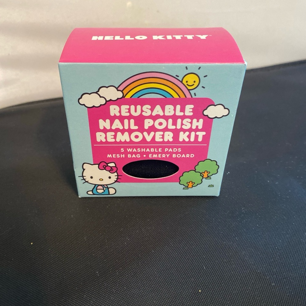 Hello Kitty Reusable Nail Polish Remover Kit